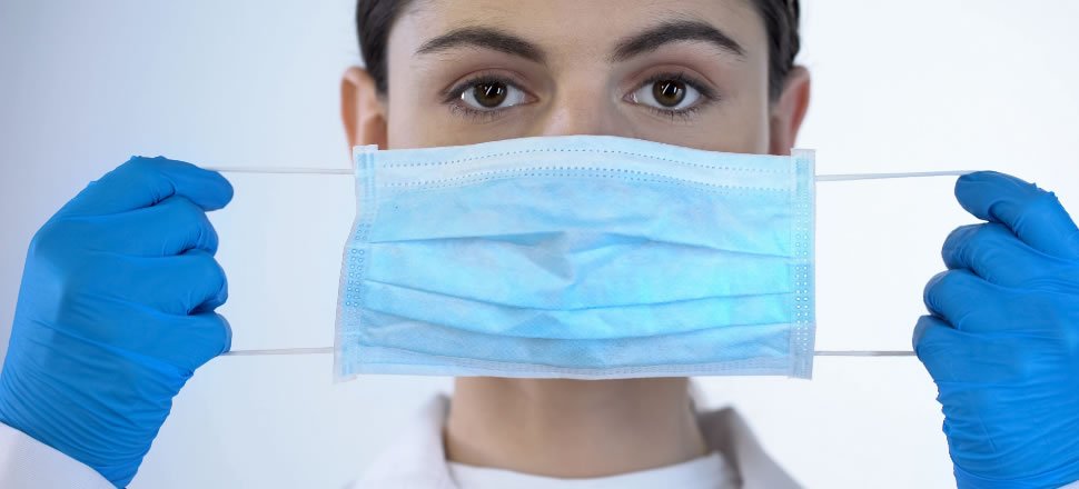 doktor sa maskom SINDIKAT ZDRAVSTVA SRBIJE